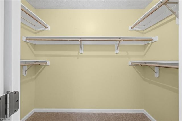 14 Jayne Lee DR, Hampton, VA 23664