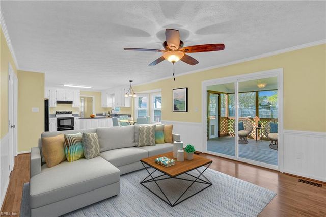 14 Jayne Lee DR, Hampton, VA 23664