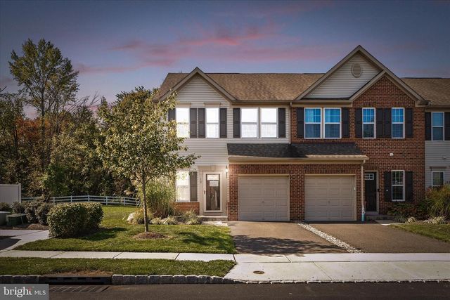12 VENTANA CT, Hamilton, NJ 08619