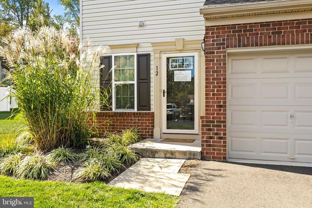 12 VENTANA CT, Hamilton, NJ 08619