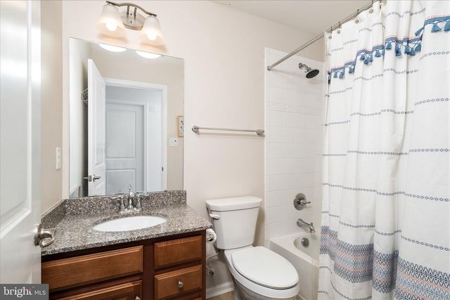 12 VENTANA CT, Hamilton, NJ 08619