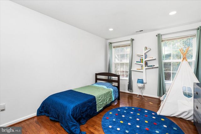 12 VENTANA CT, Hamilton, NJ 08619