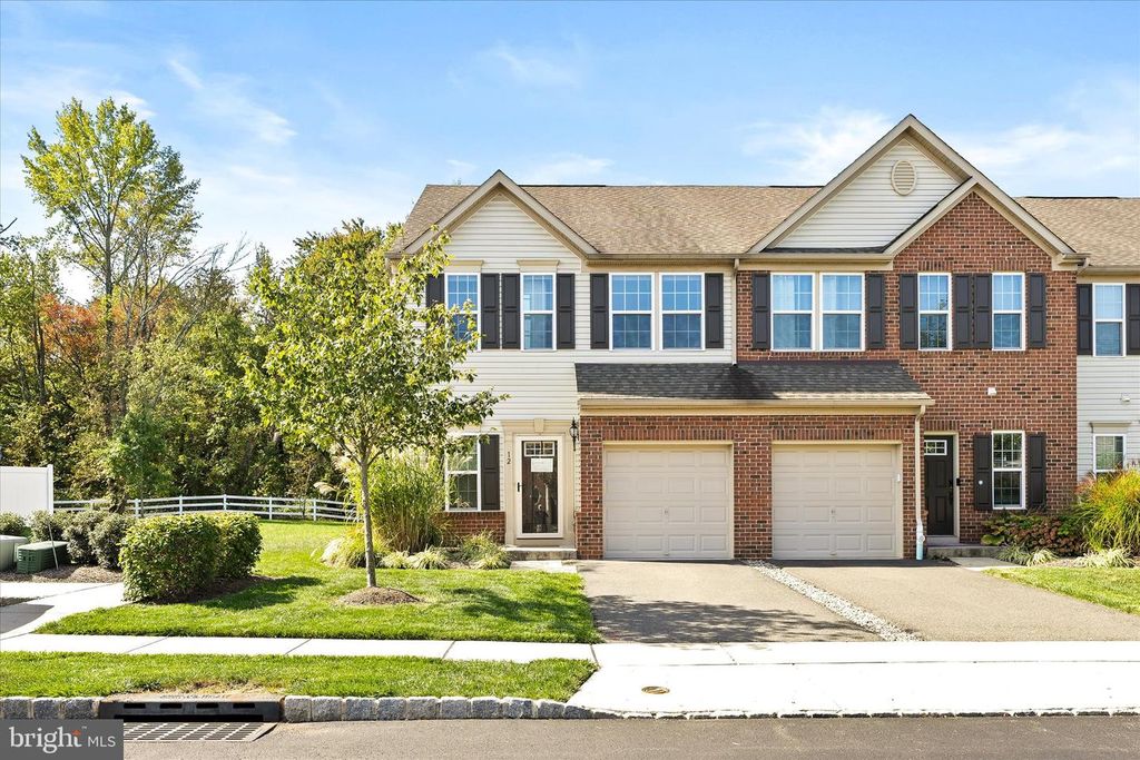 12 VENTANA CT, Hamilton, NJ 08619