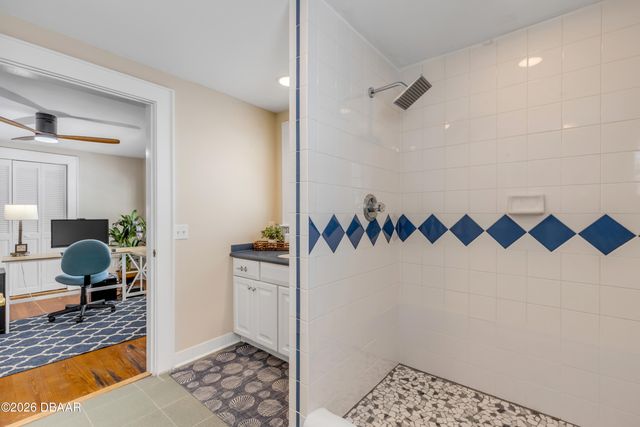 315 Due East Street, New Smyrna Beach, FL 32169