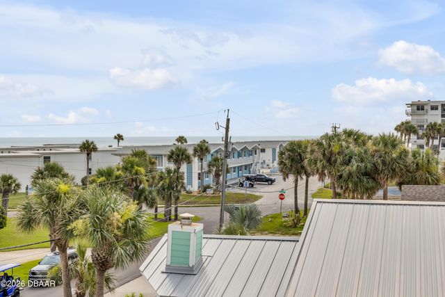 315 Due East Street, New Smyrna Beach, FL 32169