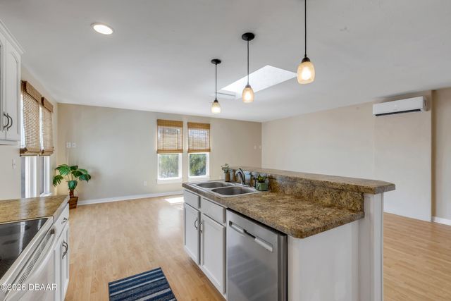 315 Due East Street, New Smyrna Beach, FL 32169
