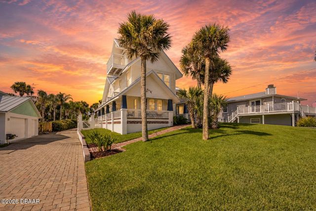 315 Due East Street, New Smyrna Beach, FL 32169