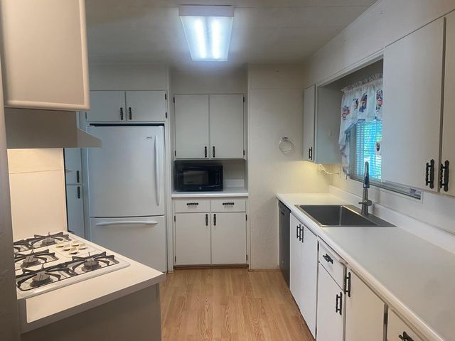 2706 W Ashlan Avenue # 94, Fresno, CA 93705