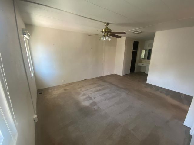 2706 W Ashlan Avenue # 94, Fresno, CA 93705