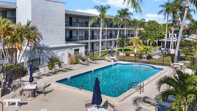 4050 4TH STREET N 122, St Petersburg, FL 33703