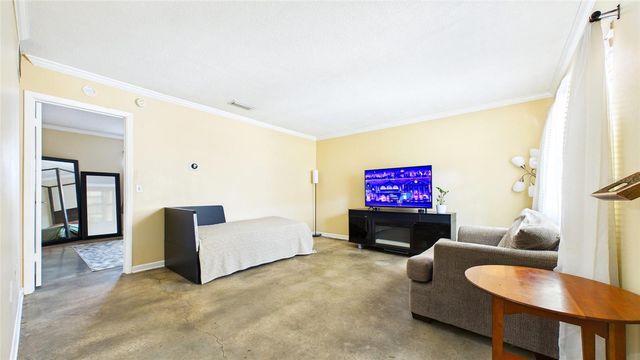 4050 4TH STREET N 122, St Petersburg, FL 33703