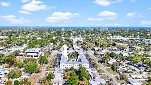 4050 4TH STREET N 122, St Petersburg, FL 33703