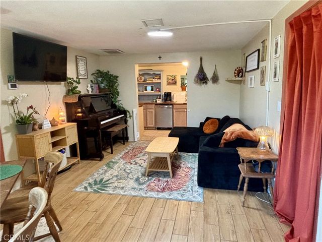 17713 Valley, Lake Hughes, CA 93532