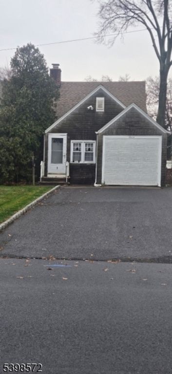 7 Iroquois Rd, Cranford Twp., NJ 07016