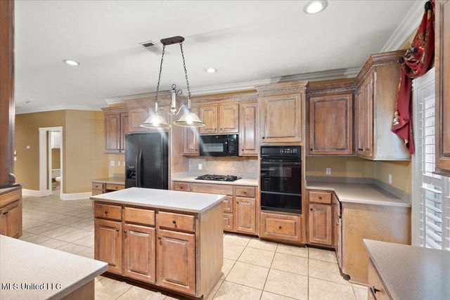 1500 Davis Road, Terry, MS 39170