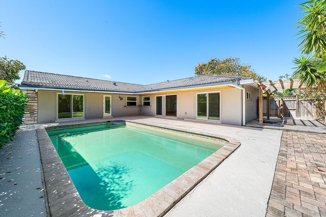 784 Dover Street, Boca Raton, FL 33487