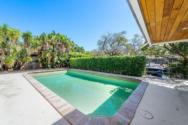 784 Dover Street, Boca Raton, FL 33487