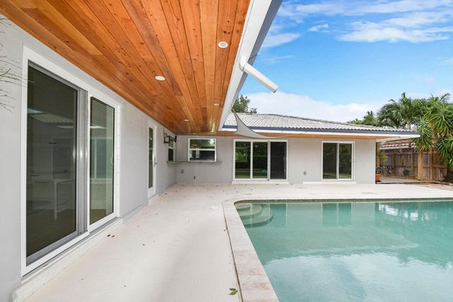 784 Dover Street, Boca Raton, FL 33487