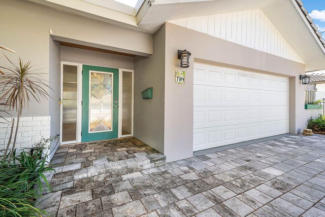 784 Dover Street, Boca Raton, FL 33487