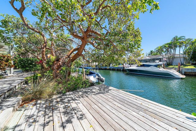 784 Dover Street, Boca Raton, FL 33487