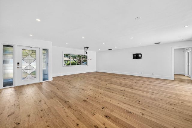 784 Dover Street, Boca Raton, FL 33487