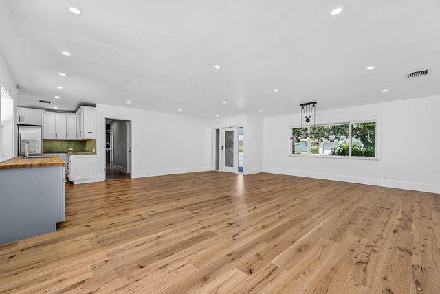 784 Dover Street, Boca Raton, FL 33487