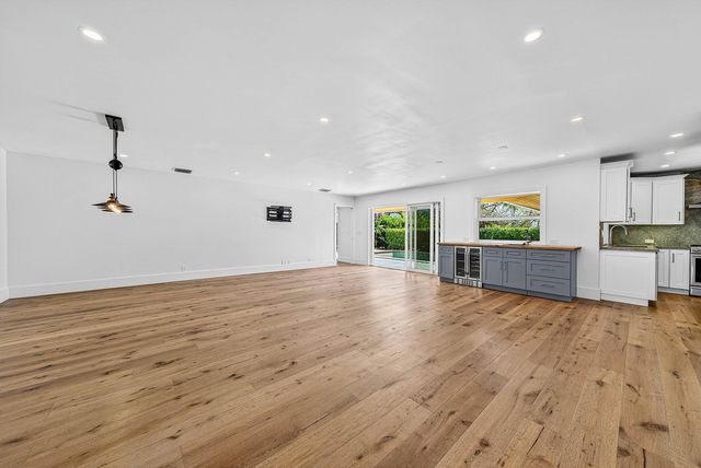 784 Dover Street, Boca Raton, FL 33487