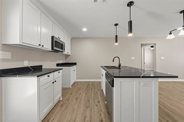 940 Holt Avenue, Waco, TX 76706