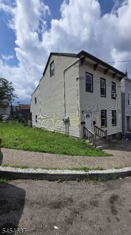 122 Spruce St, Paterson City, NJ 07501 — photo 4