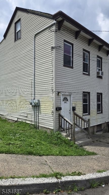 122 Spruce St, Paterson City, NJ 07501 — photo 5