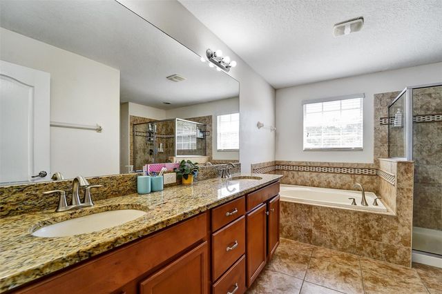 20420 AUTUMN FERN AVENUE, Tampa, FL 33647