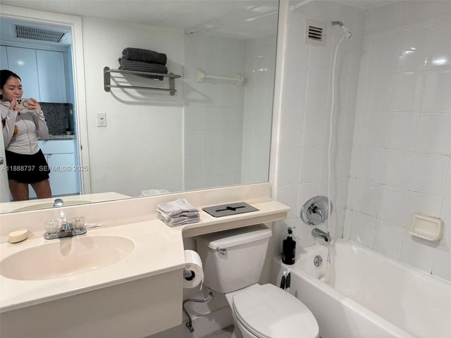 19201 Collins Avenue 841, Sunny Isles Beach, FL 33160