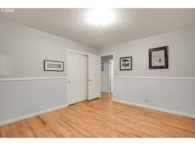 1856 GLENMORRIE Ter, Lake Oswego, OR 97034