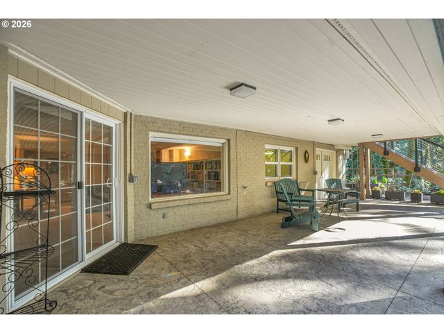 1856 GLENMORRIE Ter, Lake Oswego, OR 97034
