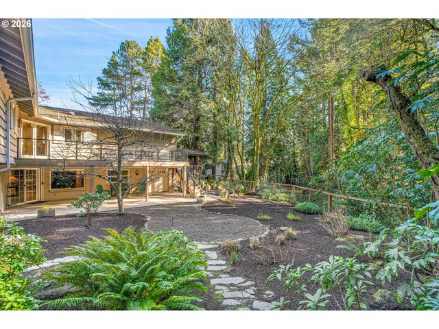 1856 GLENMORRIE Ter, Lake Oswego, OR 97034