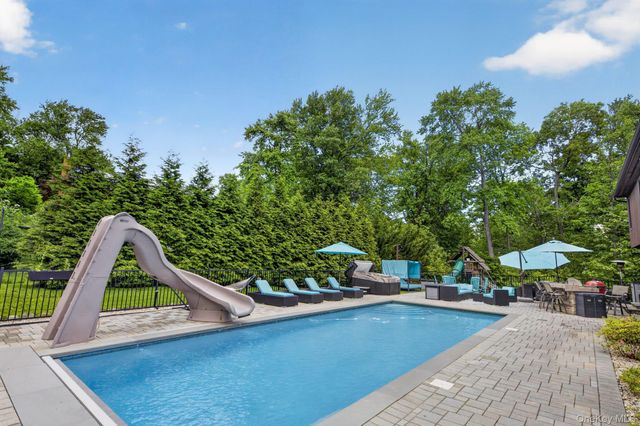 19 Apple Hill Drive, Cortlandt Manor, NY 10567