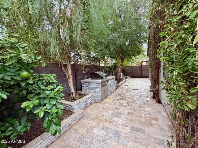 191 W BEECHNUT Place, Chandler, AZ 85248