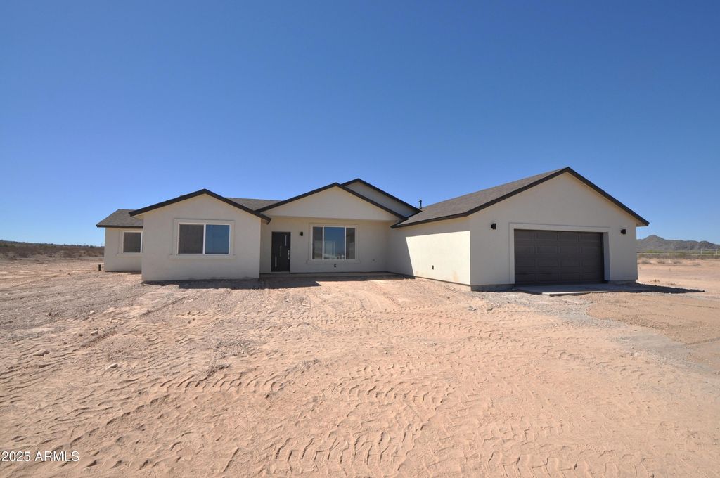 1592 N 431ST Avenue, Tonopah, AZ 85354
