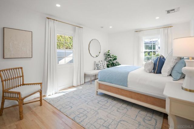 909 1st St, Coronado, CA 92118