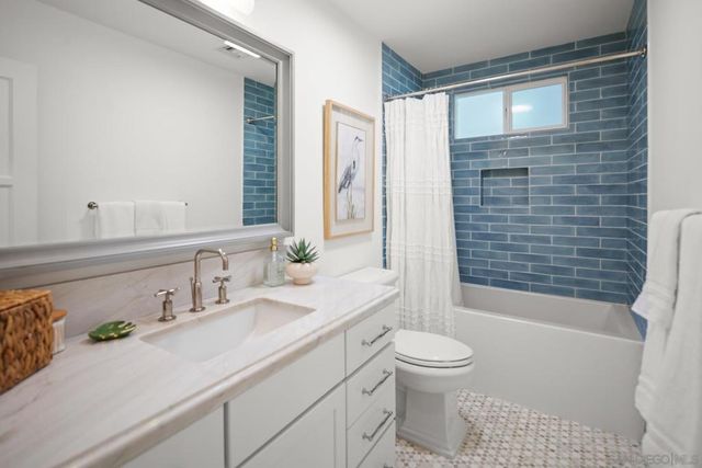 909 1st St, Coronado, CA 92118