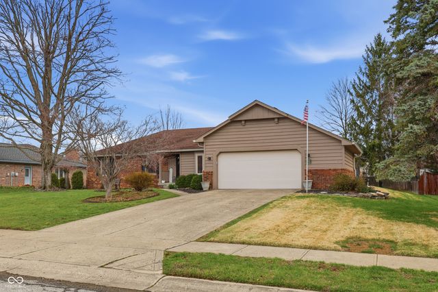 866 W Ashbourne Lane, Greenwood, IN 46142