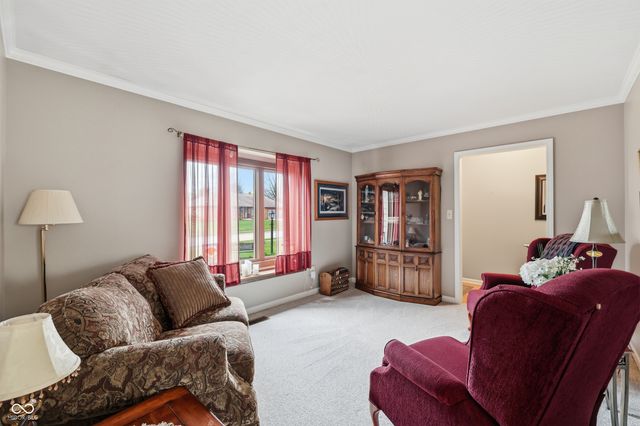 866 W Ashbourne Lane, Greenwood, IN 46142