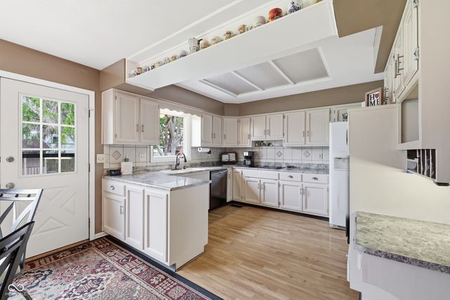 866 W Ashbourne Lane, Greenwood, IN 46142