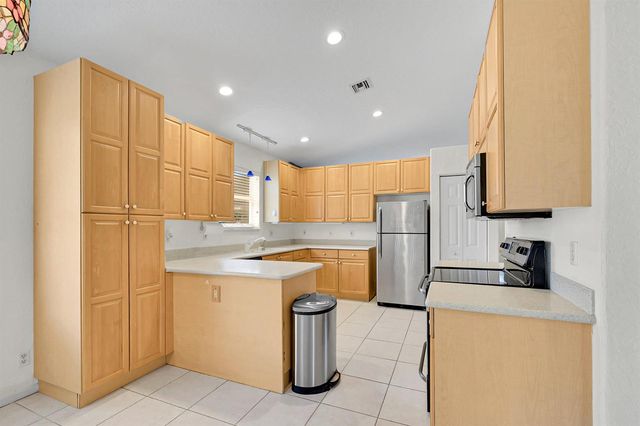 10382 Utopia Circle E, Boynton Beach, FL 33437