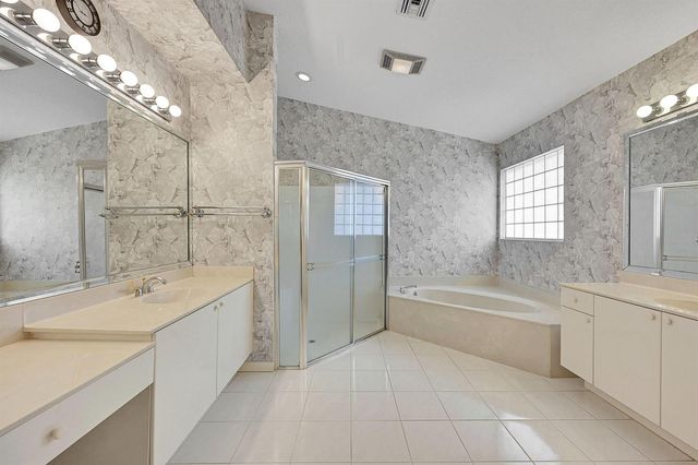 10382 Utopia Circle E, Boynton Beach, FL 33437