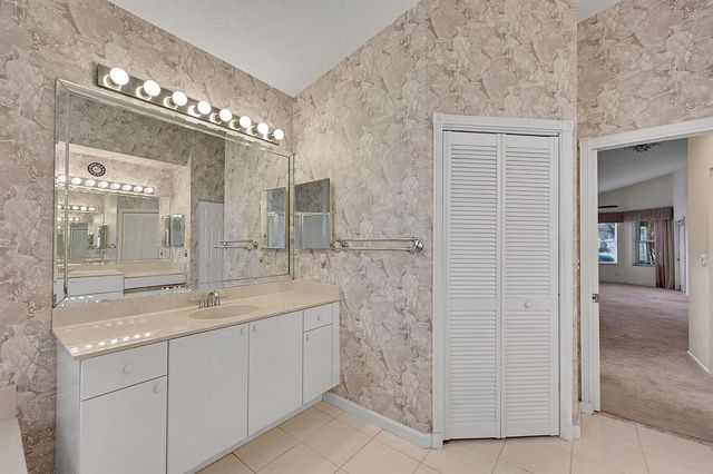 10382 Utopia Circle E, Boynton Beach, FL 33437
