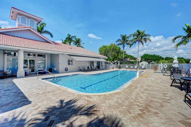 10382 Utopia Circle E, Boynton Beach, FL 33437