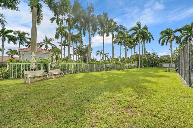 10382 Utopia Circle E, Boynton Beach, FL 33437