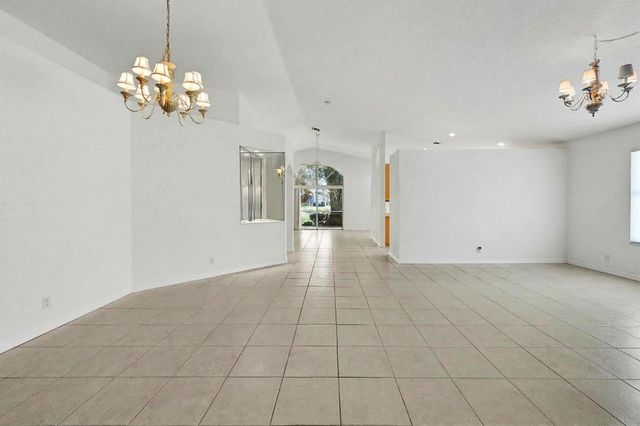 10382 Utopia Circle E, Boynton Beach, FL 33437