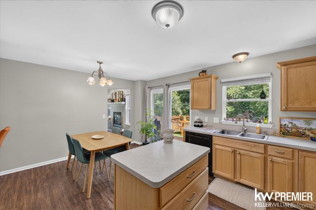 551 Indian Oaks Drive, Howell, MI 48843